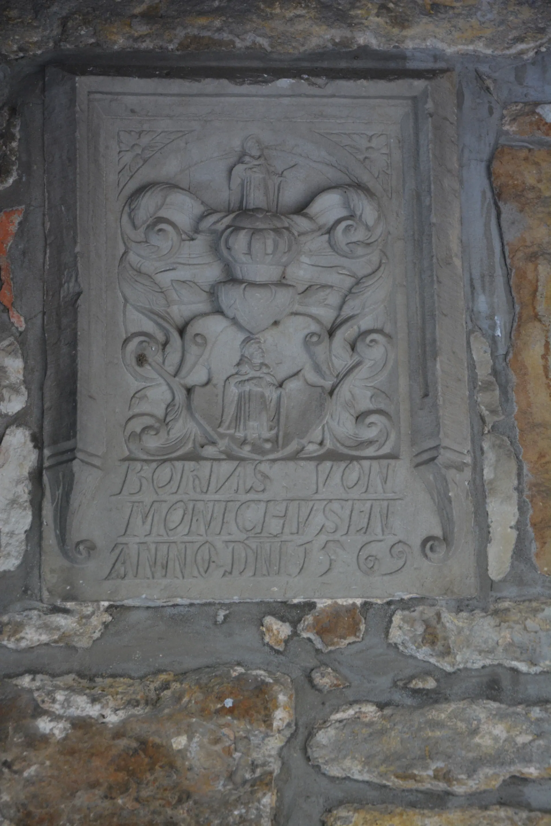 Wappenstein des Börries von Münchhausen von 1569 an der Mühle